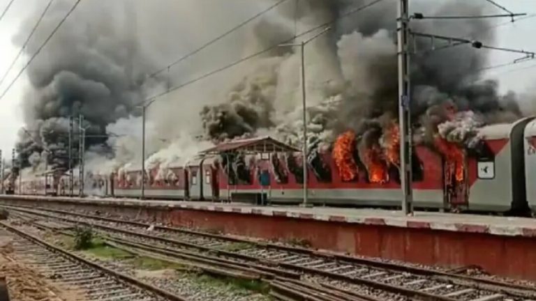 भारतीय रेलवे और साम्यवादी लेखक