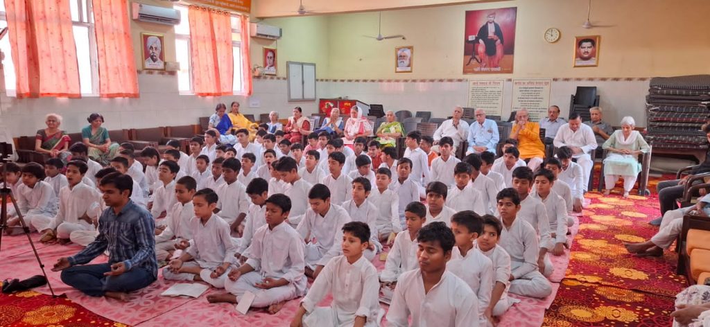 Arya Samaj Noida ka Vaisakhi aayojan sampann 2025