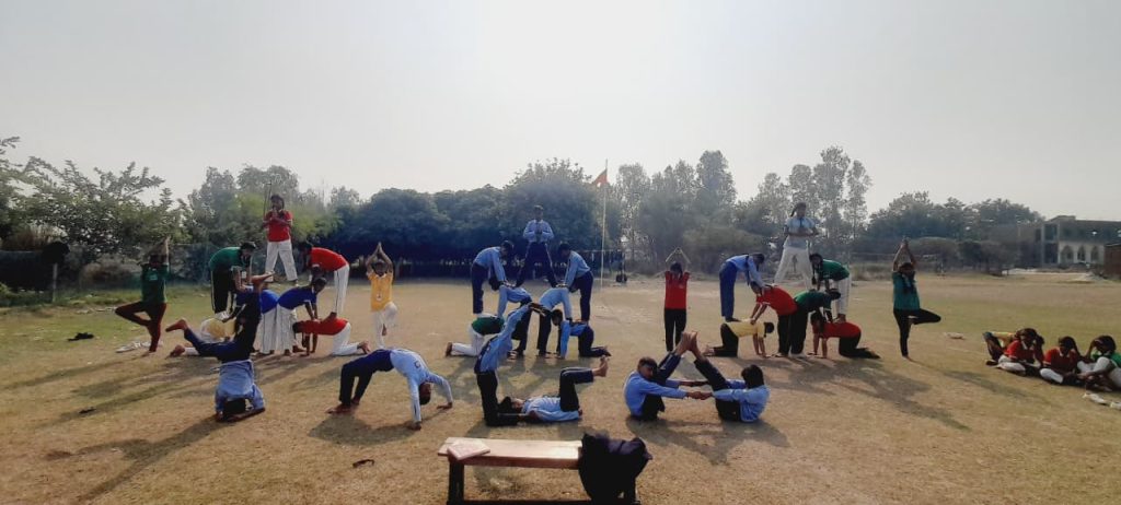 सेंट जेवियर्स विद्यालय में गैर आवासीय युवा चरित्र निर्माण शिविर : बेल्थरा रोड (बलिया)