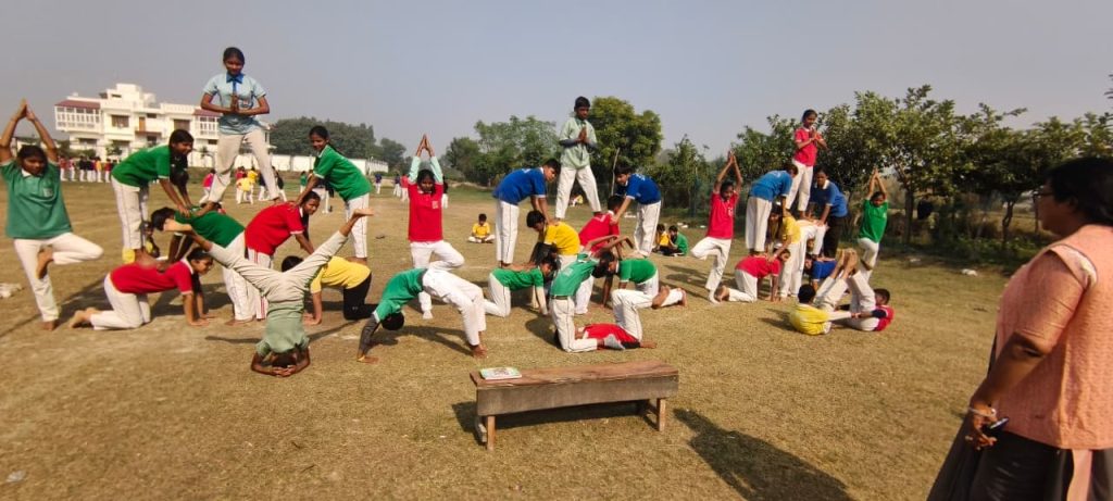 सेंट जेवियर्स विद्यालय में गैर आवासीय युवा चरित्र निर्माण शिविर : बेल्थरा रोड (बलिया)
