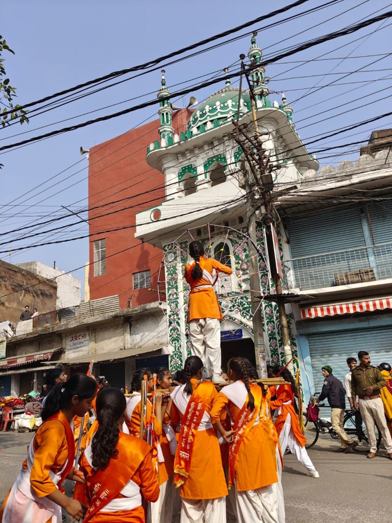 आर्य समाज रांची का 131वाँ वार्षिकोत्सव: स्वामी श्रद्धानंद बलिदान दिवस पर भव्य शोभायात्रा और शस्त्र-प्रदर्शन