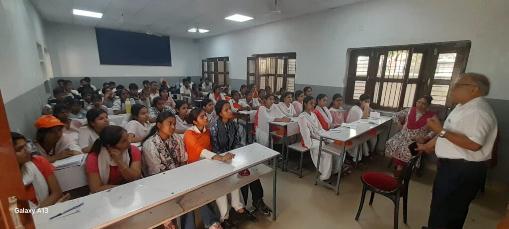 प्रांतीय आर्य वीर दल, वाराणसी शैक्षणिक यात्रा 2026, Arya Veer Dal educational tour, Varanasi educational trip, Assi Ghat history, Tulsi Ghat Ramcharitmanas, Jantar Mantar Varanasi, Lolark Kund science, career counseling students India, Arya Samaj activities 2026praanteey aary veer dal shaikshanik yaatra 2026 : vaaraanasee 2026